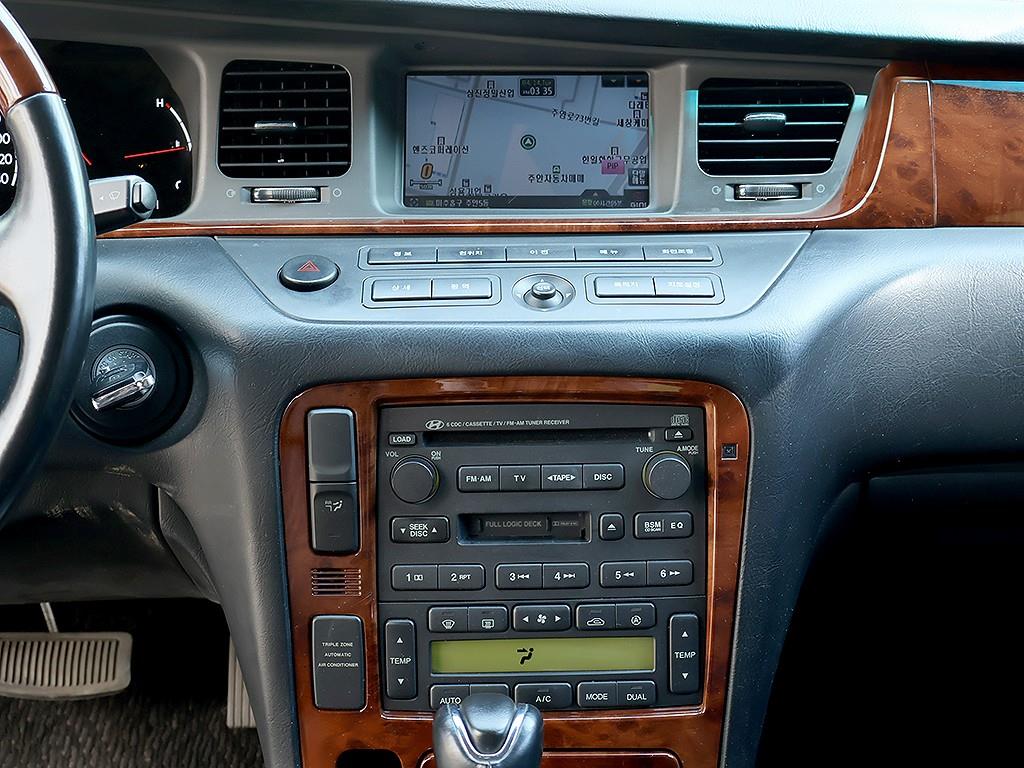 HYUNDAI Equus 2004 Negro - Importación desde Corea - HF Imports Iquique - Foto 9