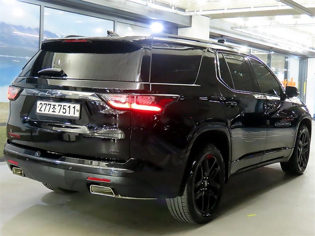 Chevrolet Travers - Vista 4