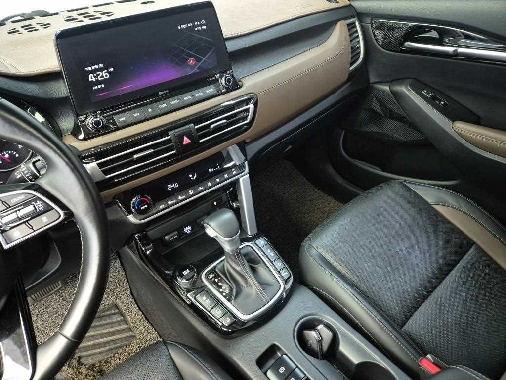 KIA Seltos - Vista 10