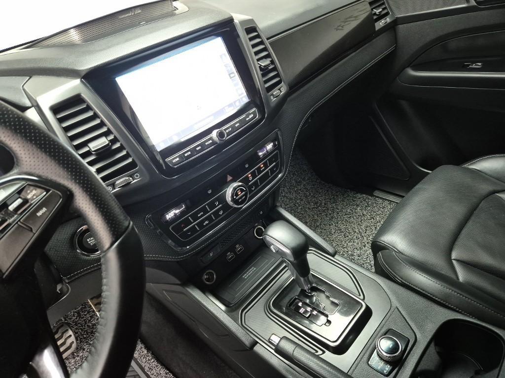 Ssangyong Rexton - Vista 10