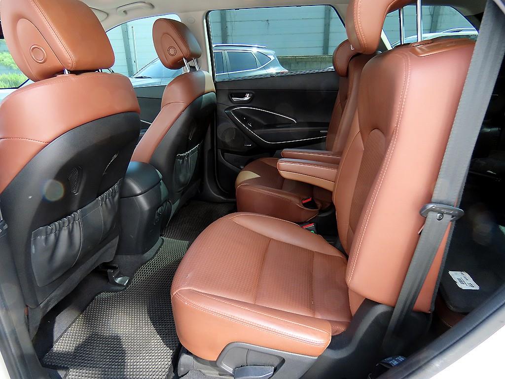 HYUNDAI Maxcruz - Vista 6