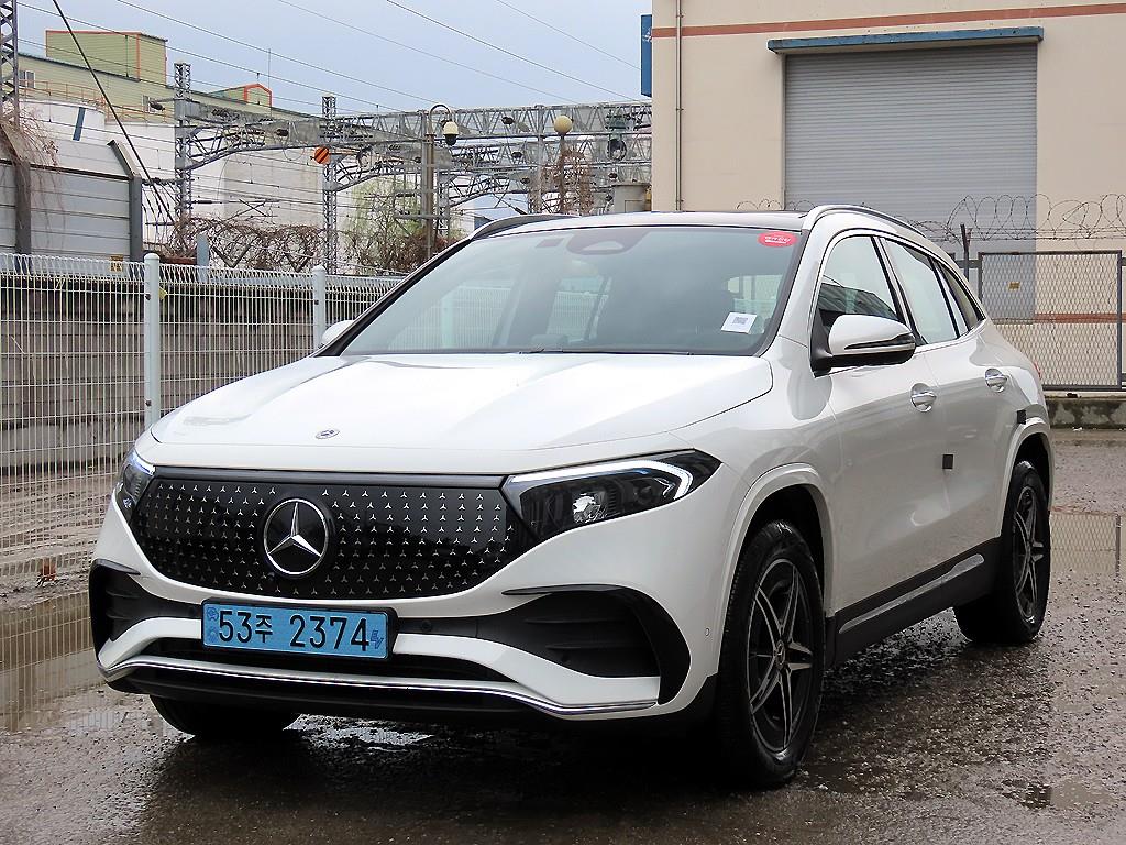 Mercedes Benz EQA - Vista 2