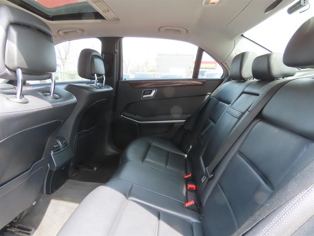 Mercedes Benz E class - Vista 11