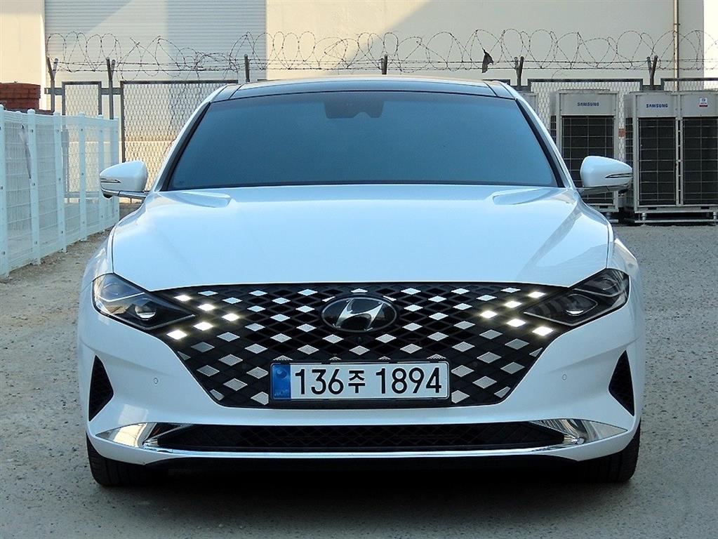 HYUNDAI Grandeur 2022 Blanco - Importación desde Corea - HF Imports Iquique - Foto 1