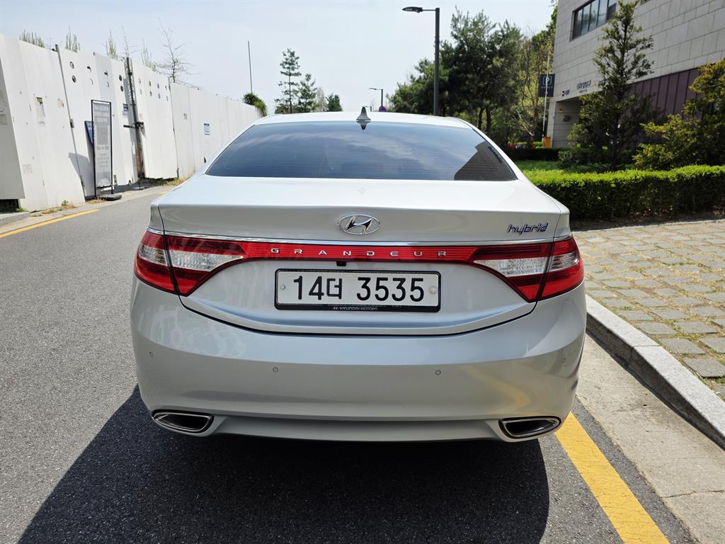 HYUNDAI Grandeur - Vista 2