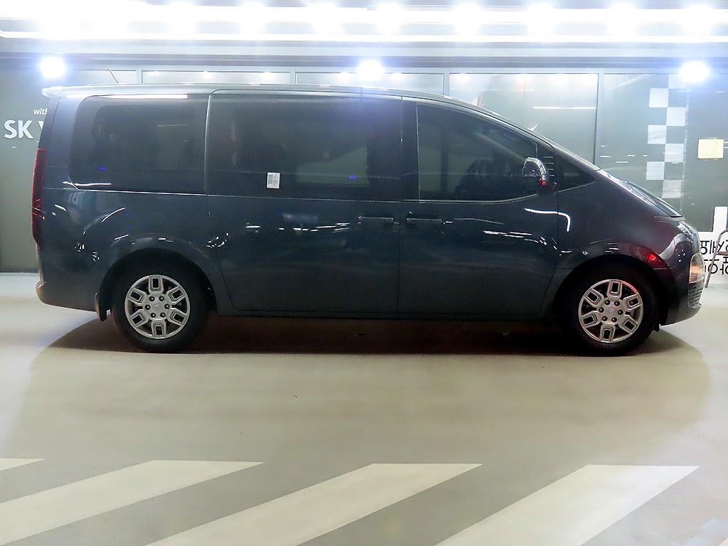 HYUNDAI Staria - Vista 3
