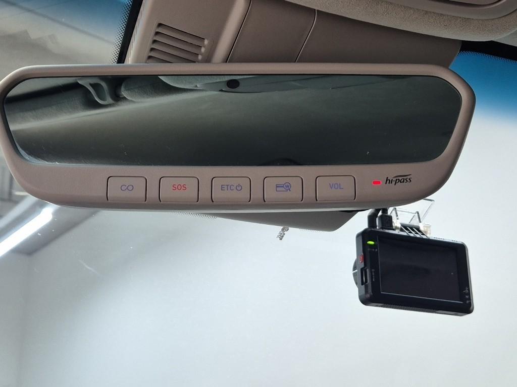 Genesis G70 2019 Blanco - Importación desde Corea - HF Imports Iquique - Foto 17