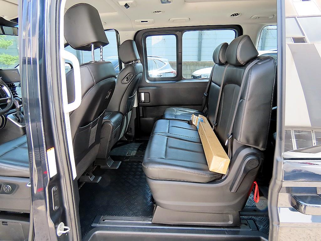 HYUNDAI Staria - Vista 6