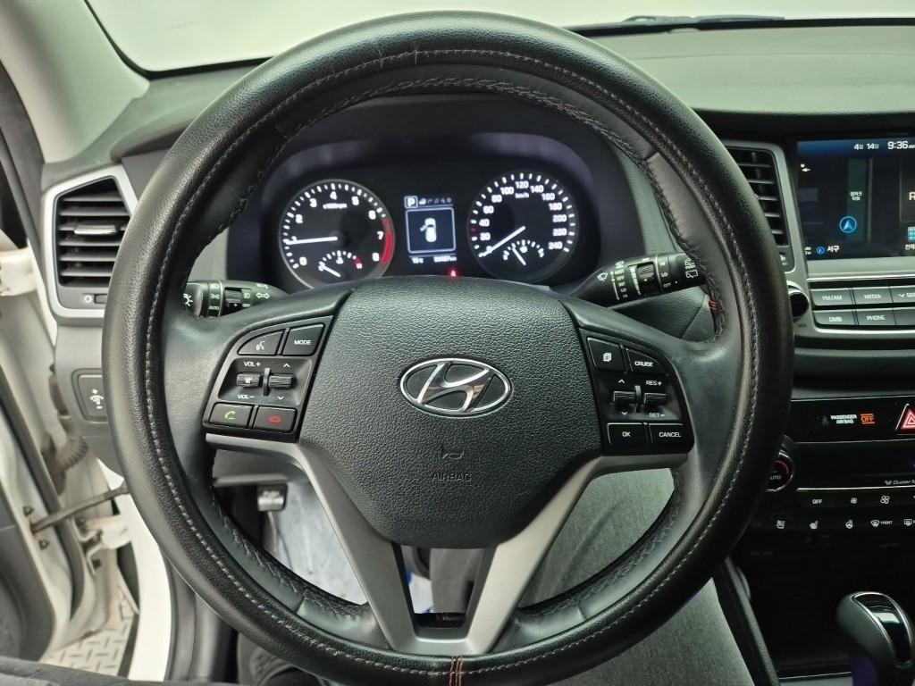 HYUNDAI Tucson - Vista 9