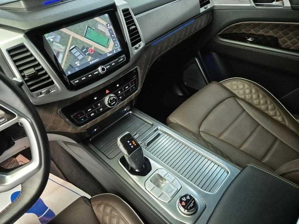 Ssangyong Rexton - Vista 10