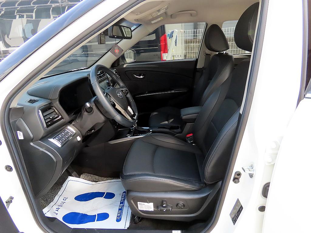 Ssangyong Tivoli - Vista 5