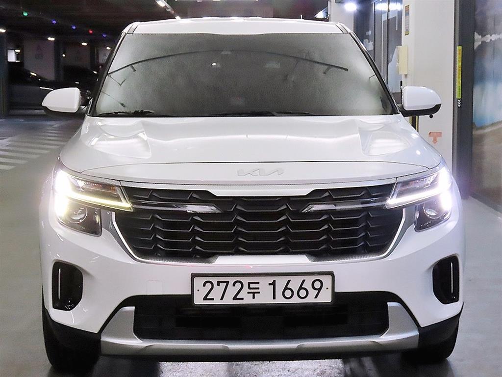 KIA Seltos 2024 Blanco - Importación desde Corea - HF Imports Iquique - Foto 1