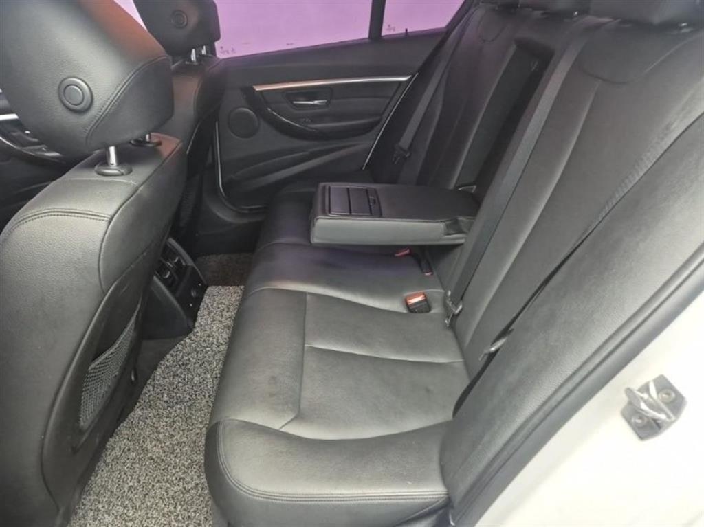 BMW 3 series - Vista 12