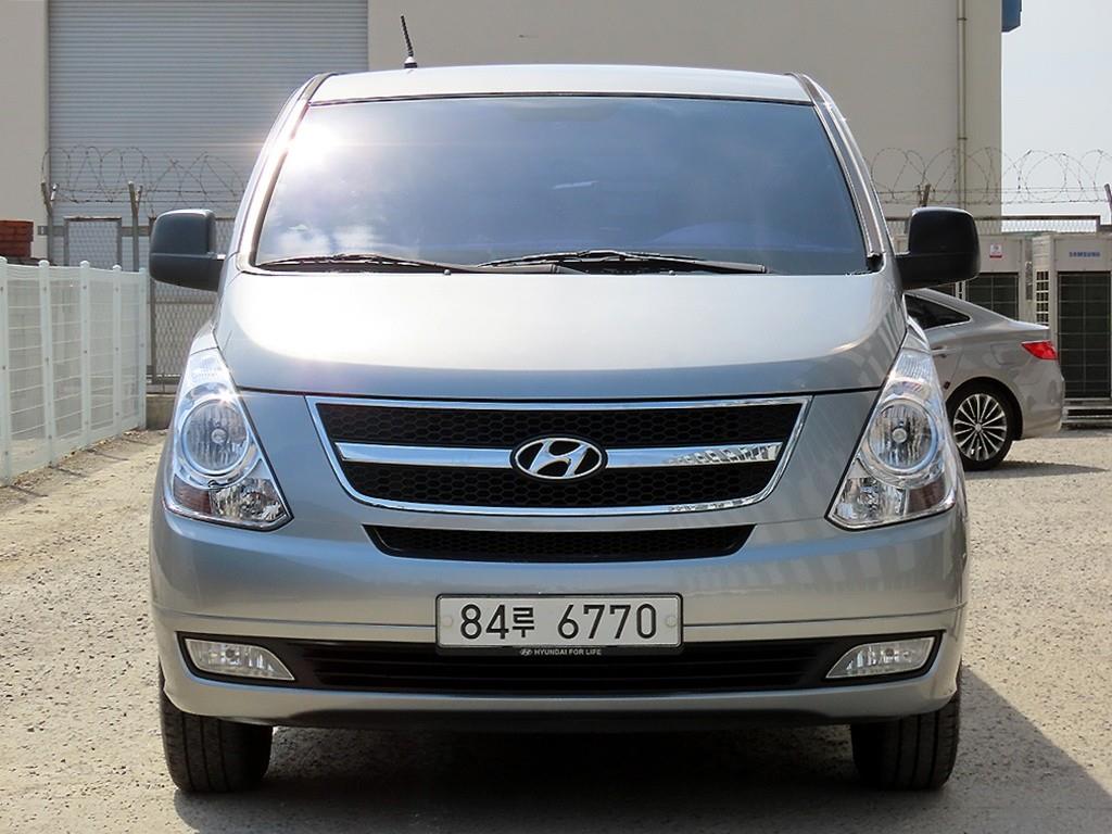 HYUNDAI Starex 2015 Plateado - Importación desde Corea - HF Imports Iquique - Foto 1