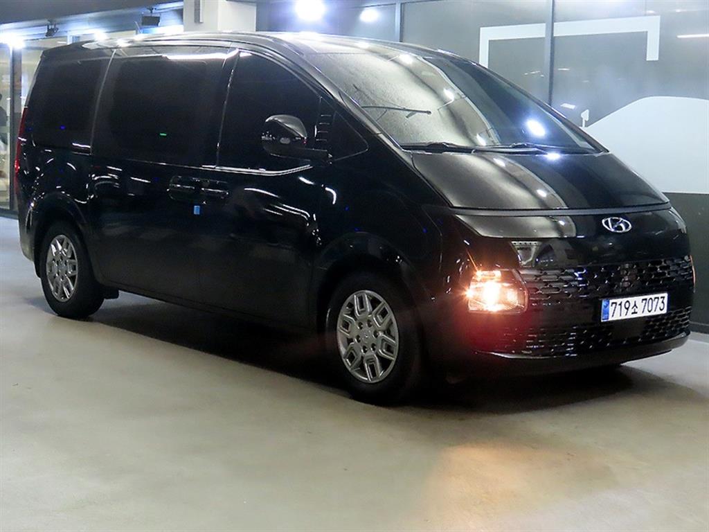 HYUNDAI Staria 2024 Negro - Importación desde Corea - HF Imports Iquique - Foto 1