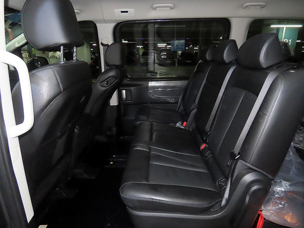 HYUNDAI Staria - Vista 7