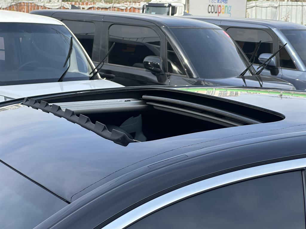 Mercedes Benz E class - Vista 6