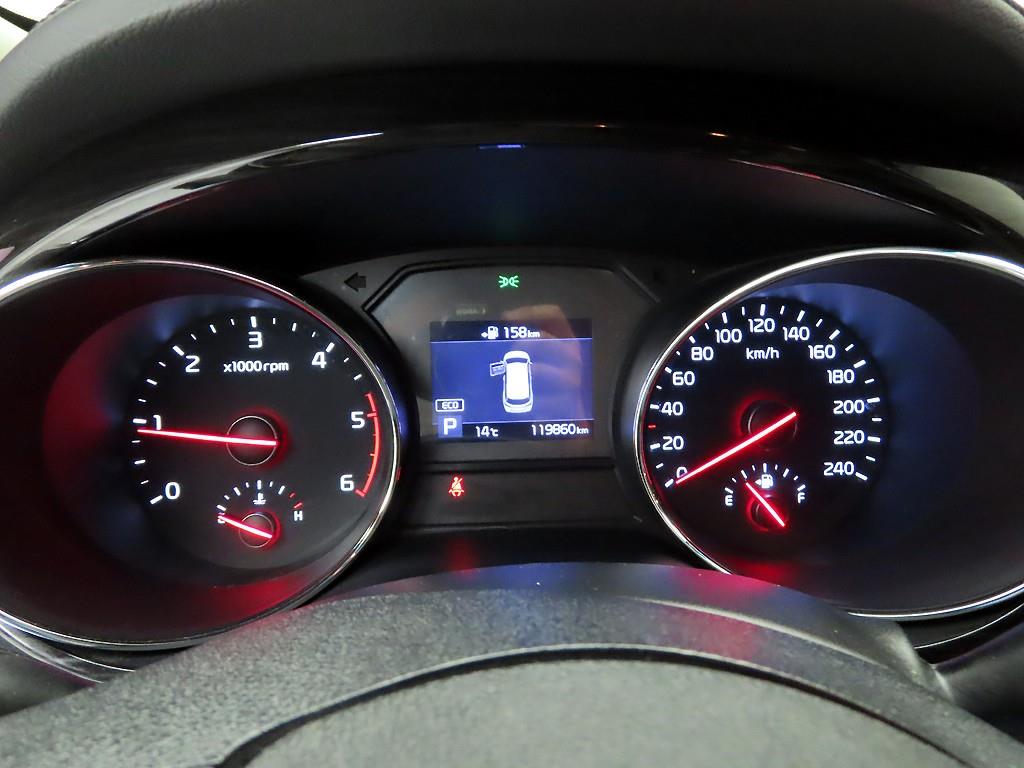 KIA Carnival - Vista 9