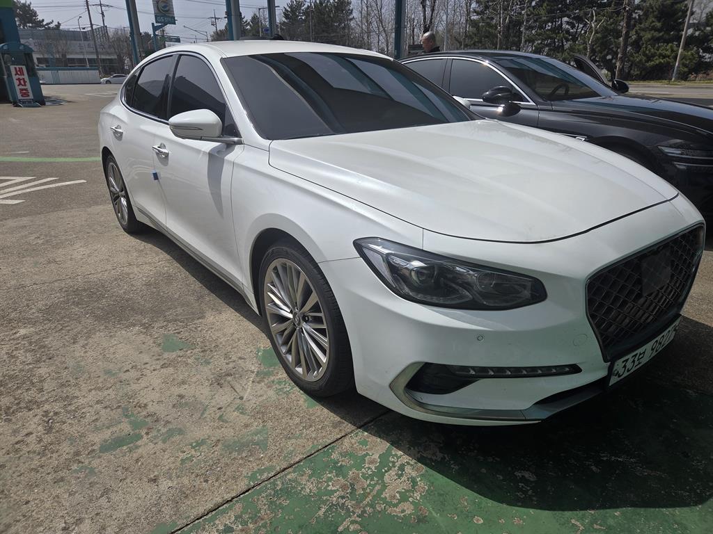 HYUNDAI Grandeur - Vista 5