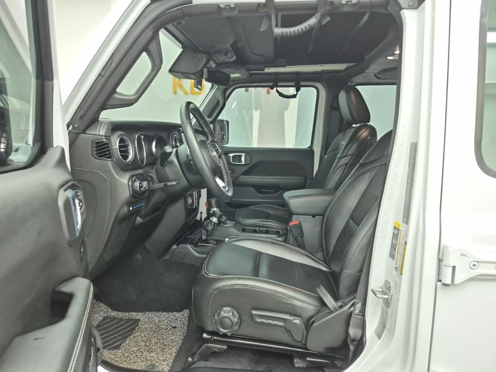 Jeep Wrangler - Vista 11