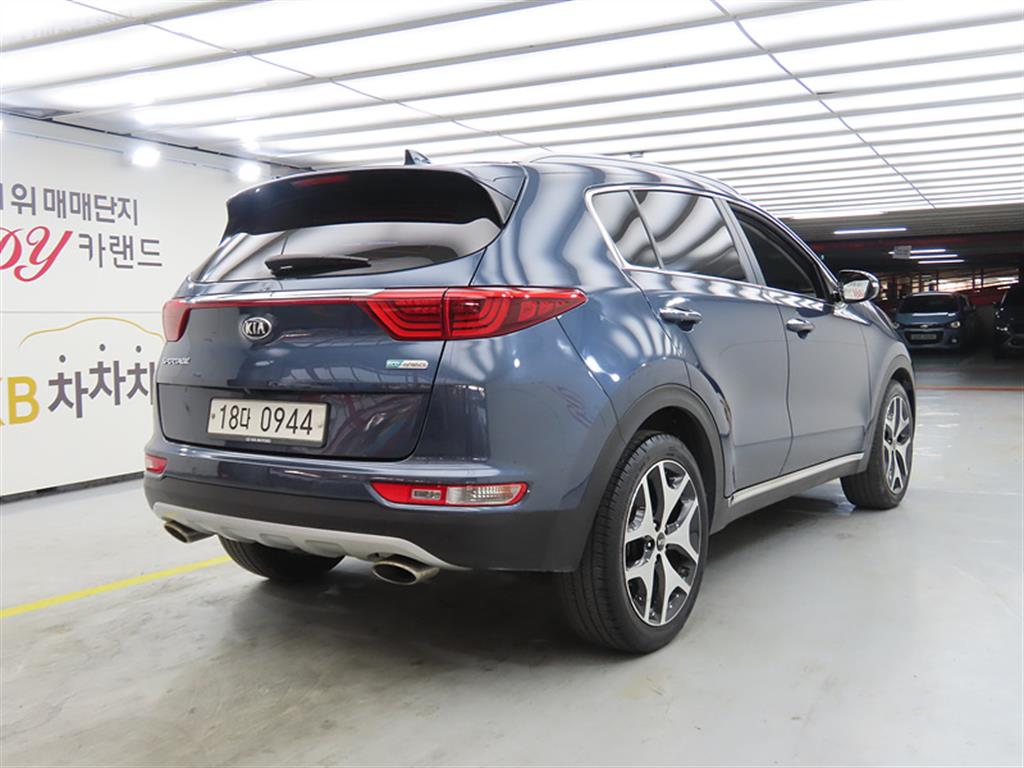 KIA Sportage - Vista 4