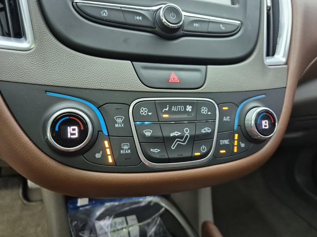 Chevrolet Malibu - Vista 10