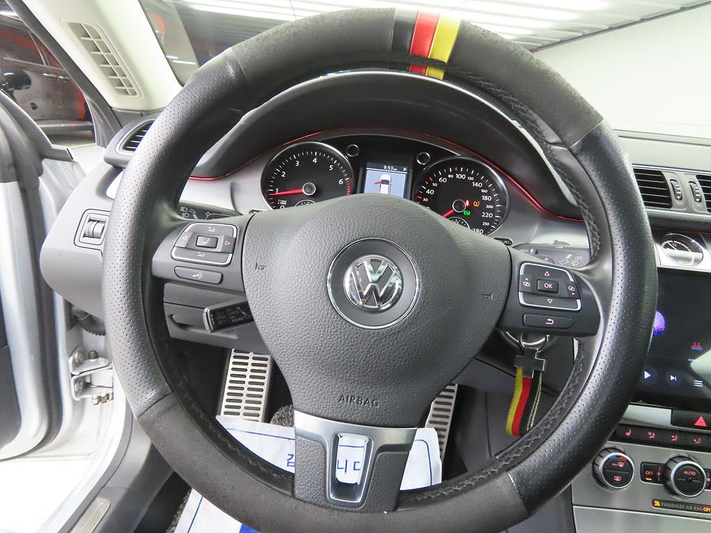 Volkswagen CC - Vista 8
