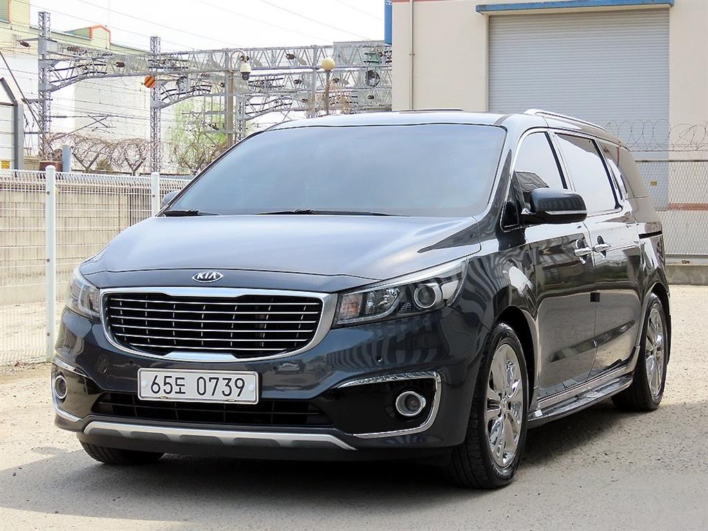 KIA Carnival - Vista 2