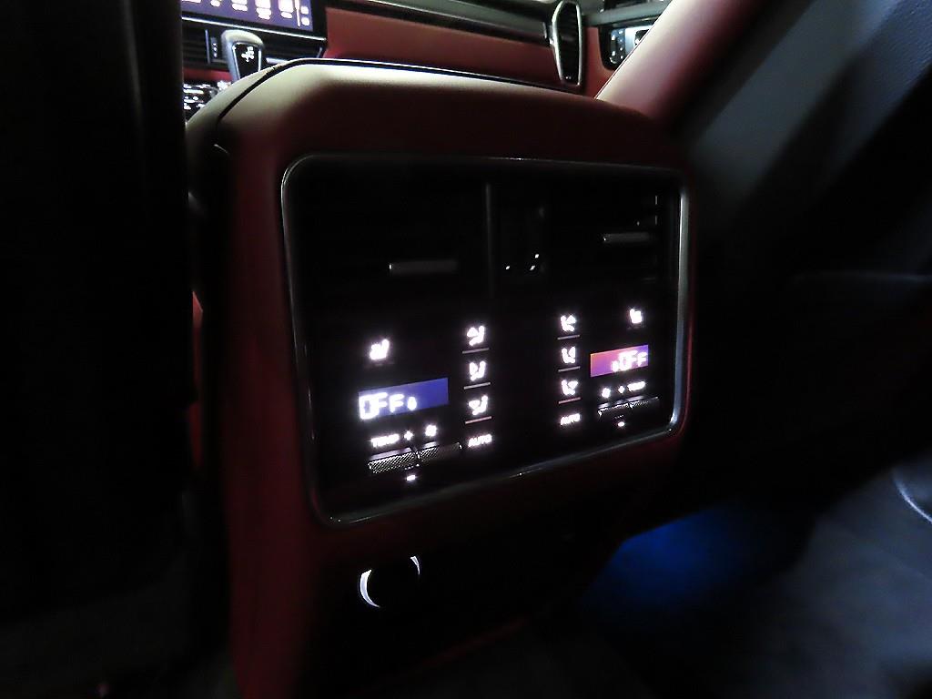 Porsche Cayenne 2022 Negro - Importación desde Corea - HF Imports Iquique - Foto 13