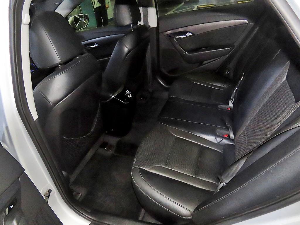 HYUNDAI i40 - Vista 7
