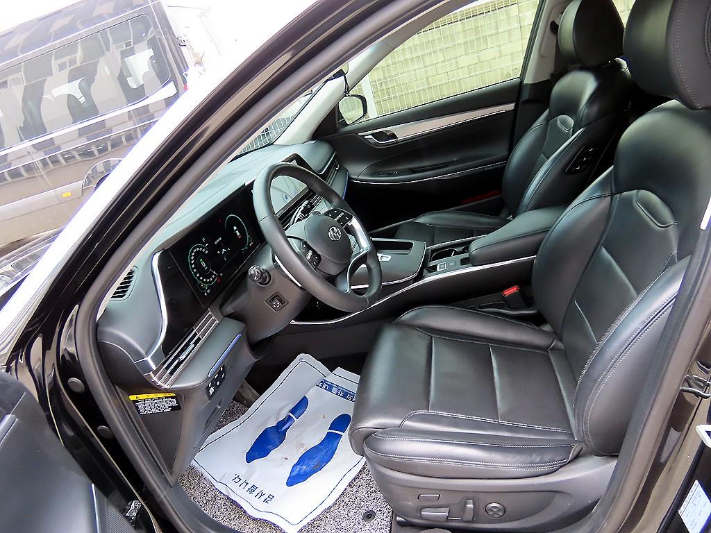 HYUNDAI Grandeur - Vista 5