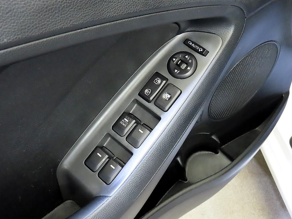 KIA K3 2018 Blanco - Importación desde Corea - HF Imports Iquique - Foto 13