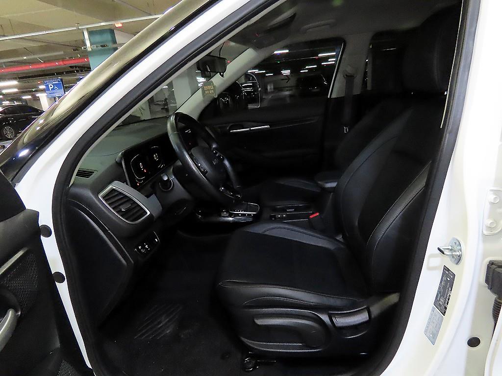 KIA Seltos - Vista 5