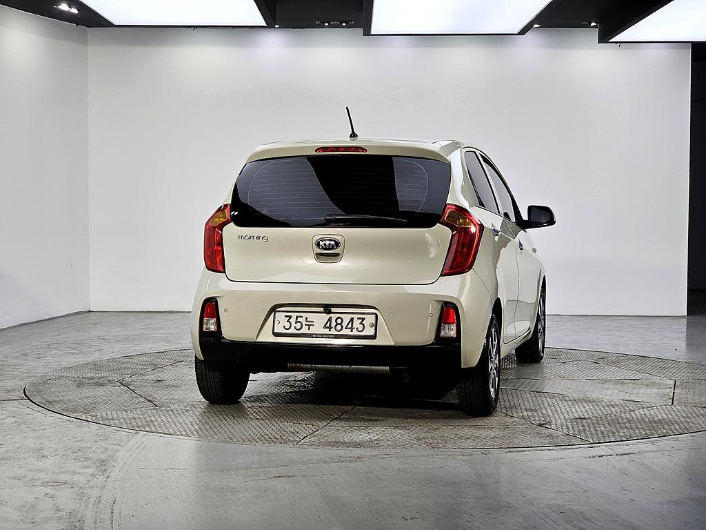 KIA Morning - Vista 4