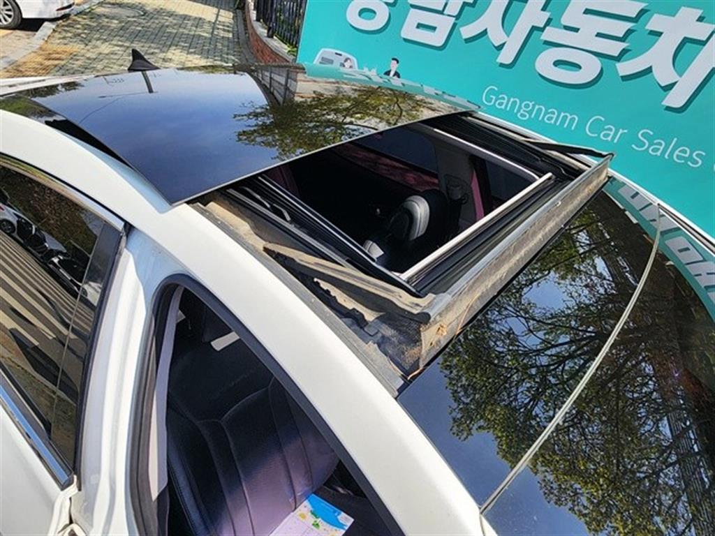 HYUNDAI Grandeur - Vista 6