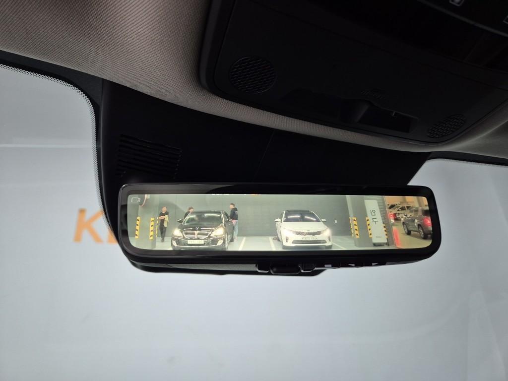 KIA Carnival - Vista 7