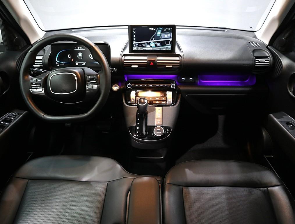 HYUNDAI Casper - Vista 5