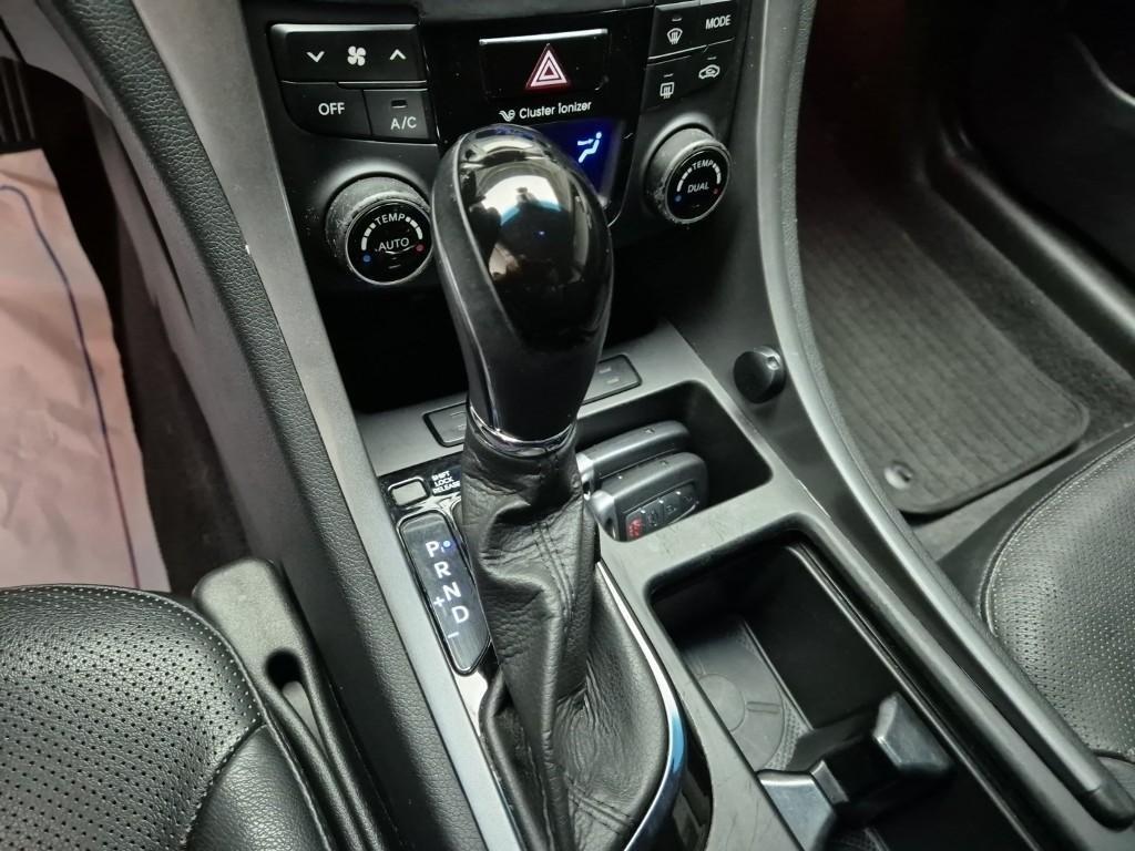 HYUNDAI Sonata - Vista 8