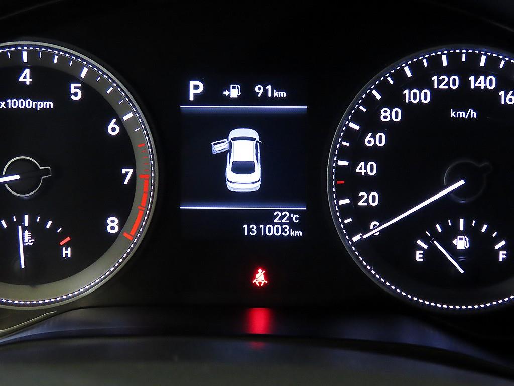 HYUNDAI Grandeur - Vista 9