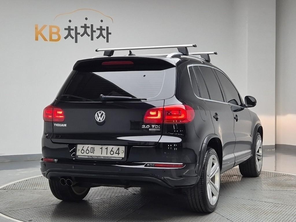Volkswagen Tiguan - Vista 3