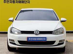 Volkswagen Golf - Vista 2