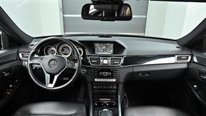 Mercedes Benz E class - Vista 10