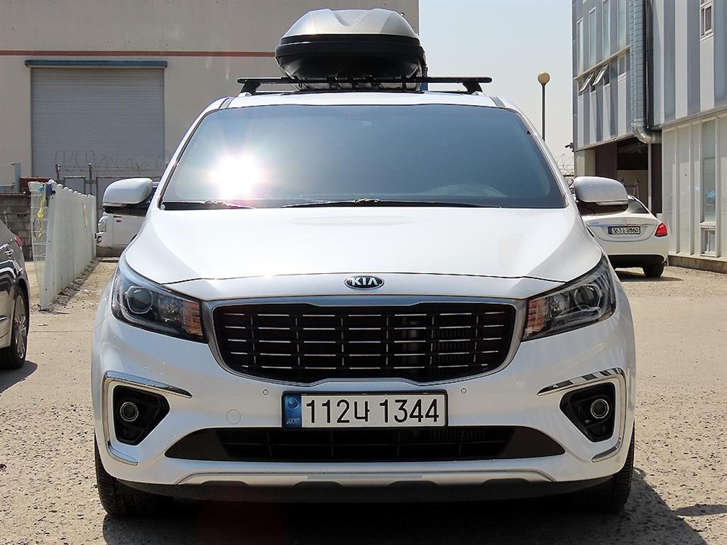 KIA Carnival 2019 Blanco - Importación desde Corea - HF Imports Iquique - Foto 1