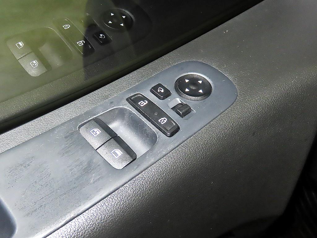 HYUNDAI Staria 2023 Gris - Importación desde Corea - HF Imports Iquique - Foto 13