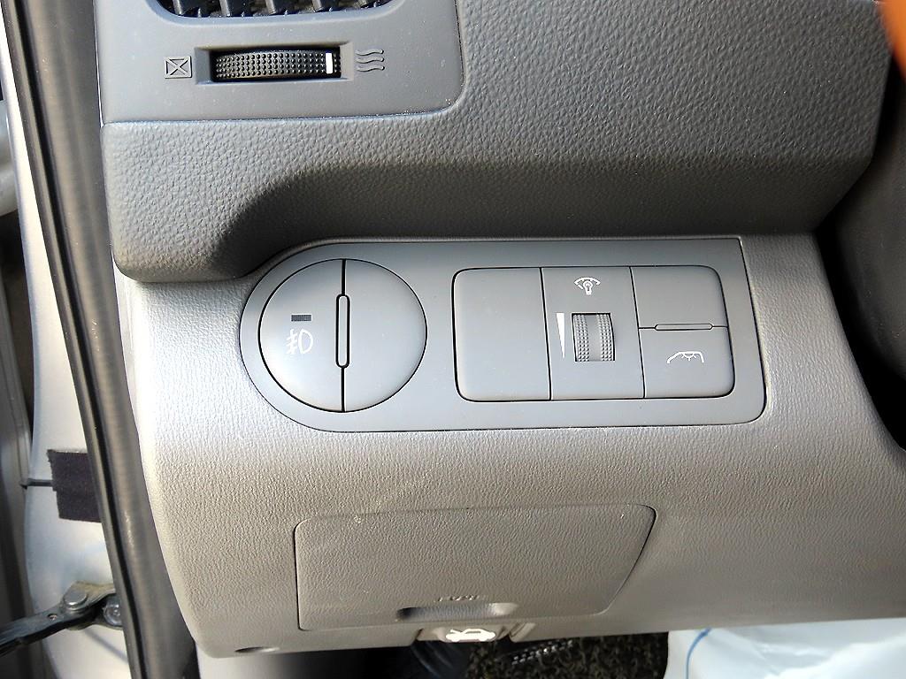 HYUNDAI Starex - Vista 12