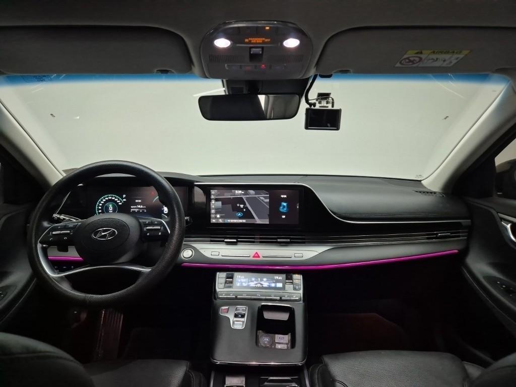 HYUNDAI Grandeur - Vista 7