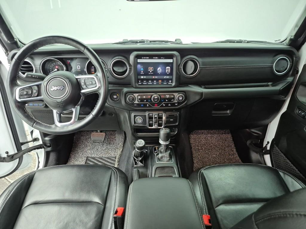 Jeep Wrangler - Vista 5