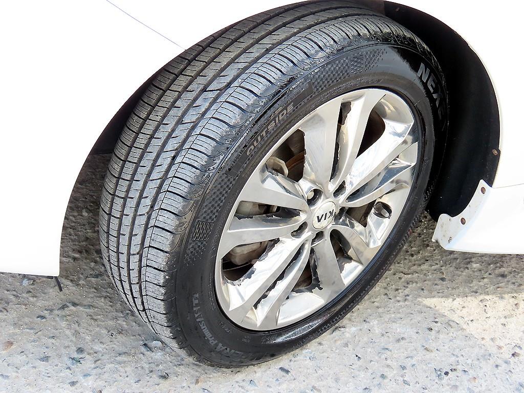 KIA Carnival 2016 Blanco - Importación desde Corea - HF Imports Iquique - Foto 20