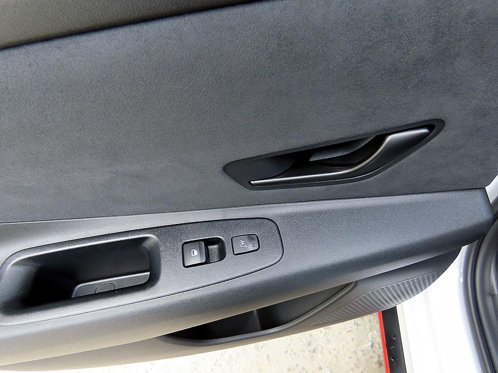 HYUNDAI Avante 2024 Blanco - Importación desde Corea - HF Imports Iquique - Foto 16