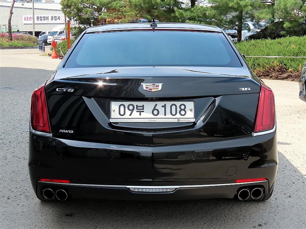 Cadillac CT6 - Vista 4